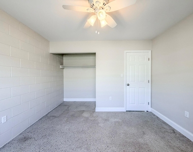 703 N 25th Street - Photo Thumbnail 7