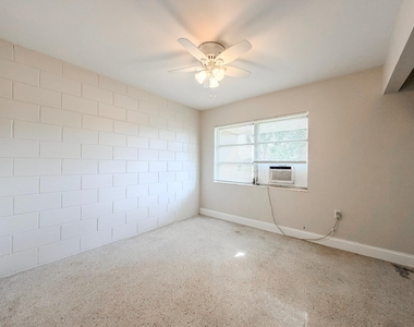 703 N 25th Street - Photo Thumbnail 13