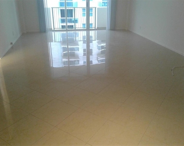 9195 Collins Avenue - Photo Thumbnail 2