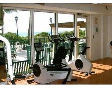 9195 Collins Avenue - Photo Thumbnail 10