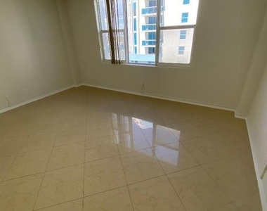 9195 Collins Avenue - Photo Thumbnail 5