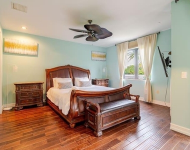 540 Ne 17th Avenue - Photo Thumbnail 10