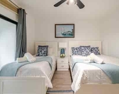 540 Ne 17th Avenue - Photo Thumbnail 25