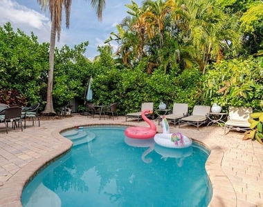 540 Ne 17th Avenue - Photo Thumbnail 50