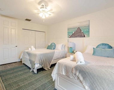 540 Ne 17th Avenue - Photo Thumbnail 32