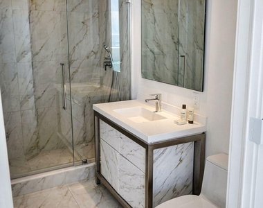 2000 Metropica Way - Photo Thumbnail 47