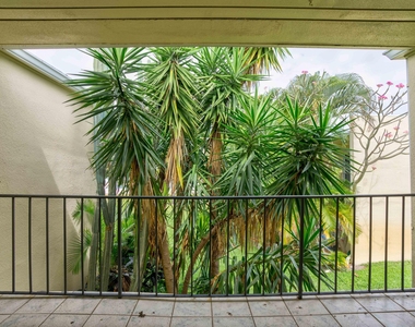 390 Golfview Road - Photo Thumbnail 9