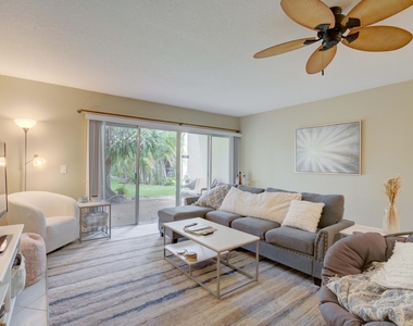 390 Golfview Road - Photo Thumbnail 16