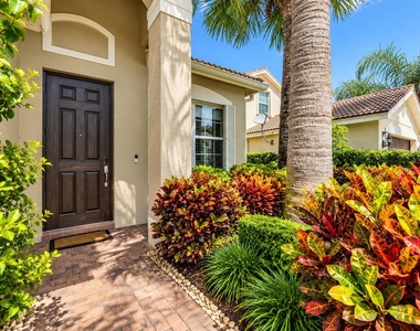 7667 Corkwood Avenue - Photo Thumbnail 2