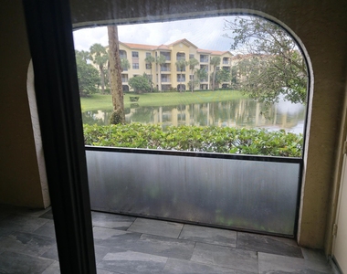 300 Uno Lago Drive - Photo Thumbnail 15