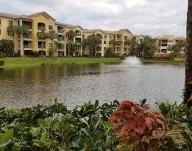 300 Uno Lago Drive - Photo Thumbnail 22