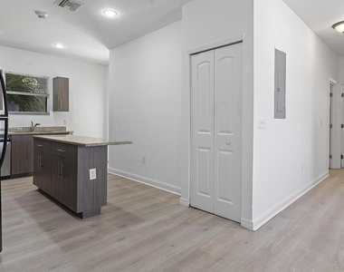 105 2nd Street - Photo Thumbnail 10