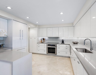 2600 S Ocean Boulevard - Photo Thumbnail 11
