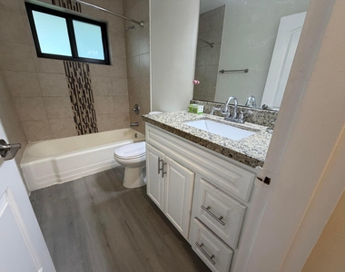 2255 Ne 51st Street - Photo Thumbnail 11