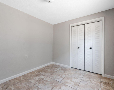 620 Sw 6th Street - Photo Thumbnail 9