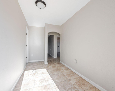 620 Sw 6th Street - Photo Thumbnail 3