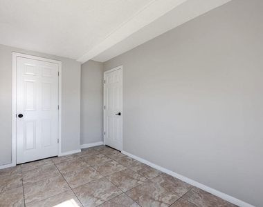 620 Sw 6th Street - Photo Thumbnail 5
