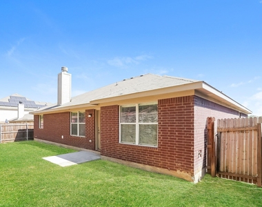 2216 Cancun Drive - Photo Thumbnail 14