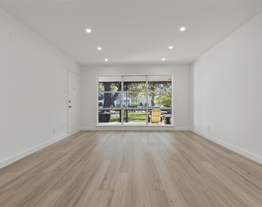 6115 Averill Way - Photo Thumbnail 5