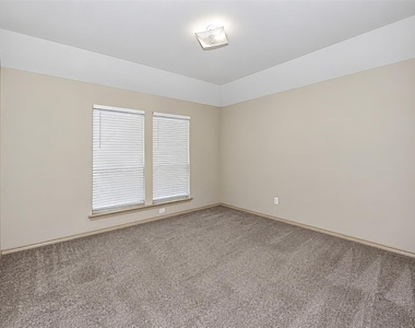 1245 Goodland Terrace - Photo Thumbnail 23