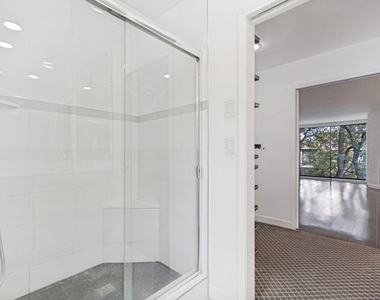 4020 Buena Vista - Photo Thumbnail 20