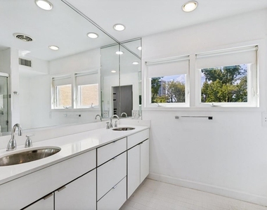 4020 Buena Vista - Photo Thumbnail 21