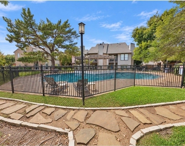 4067 Beltway Drive - Photo Thumbnail 2