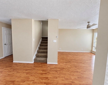 4067 Beltway Drive - Photo Thumbnail 9