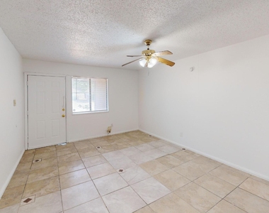 1710 Meridian Way - Photo Thumbnail 16