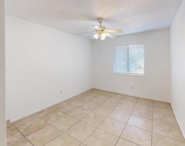 1710 Meridian Way - Photo Thumbnail 10