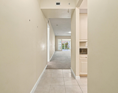 19 Harbour Isle Drive W - Photo Thumbnail 14