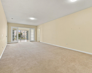 19 Harbour Isle Drive W - Photo Thumbnail 13
