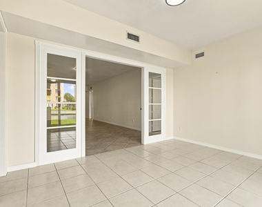 19 Harbour Isle Drive W - Photo Thumbnail 15