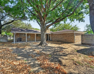 6401 Winn Street - Photo Thumbnail 20