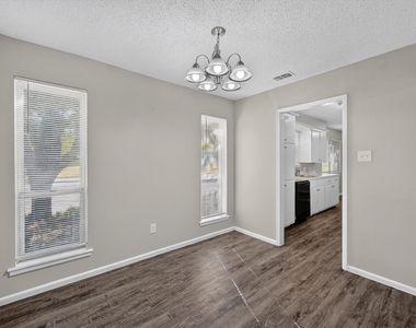 6401 Winn Street - Photo Thumbnail 6