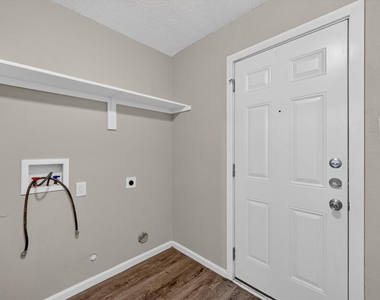 6401 Winn Street - Photo Thumbnail 19