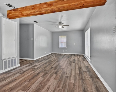 401 S Contemporary Drive - Photo Thumbnail 6