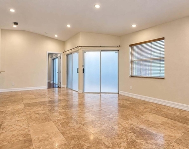 11838 Nw 13th Street - Photo Thumbnail 1