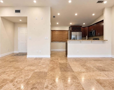 11838 Nw 13th Street - Photo Thumbnail 2