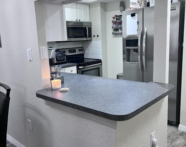 50 Sw 3rd Avenue - Photo Thumbnail 3