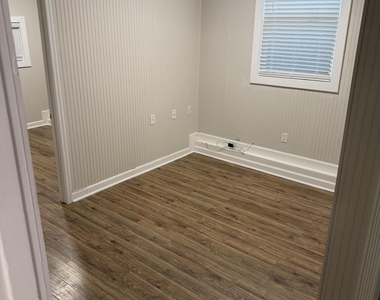 176 E 24th Street - Photo Thumbnail 12