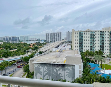 19201 Collins Avenue - Photo Thumbnail 8