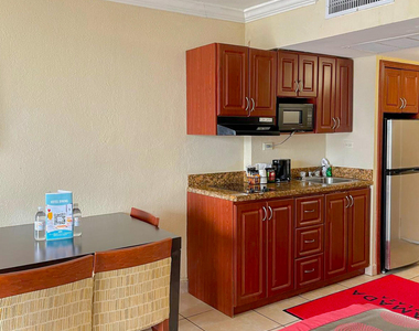 19201 Collins Avenue - Photo Thumbnail 4