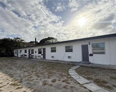 832 Nw 10th Street - Photo Thumbnail 10