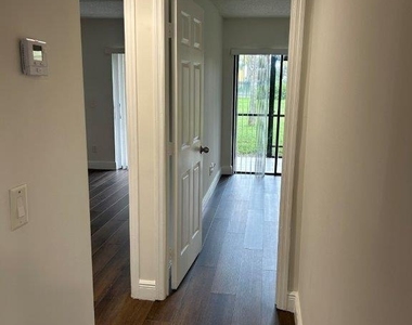 1108 Meadows Circle - Photo Thumbnail 4