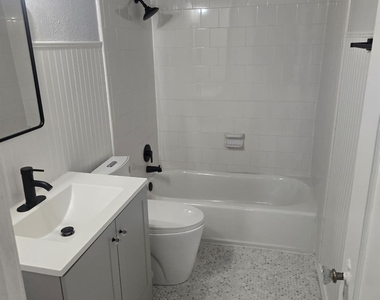 4226 Prescott Avenue - Photo Thumbnail 4