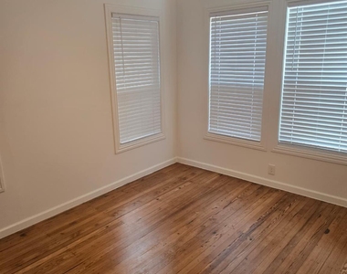 4226 Prescott Avenue - Photo Thumbnail 3