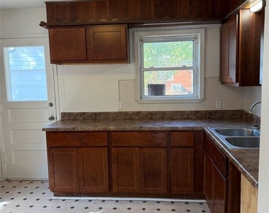 511 E Harmon Drive - Photo Thumbnail 21
