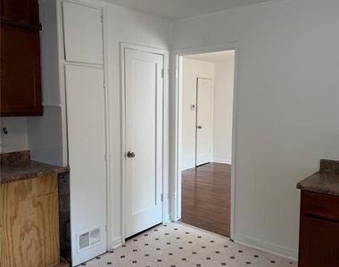 511 E Harmon Drive - Photo Thumbnail 22