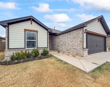 1609 Vermilion Lane - Photo Thumbnail 1